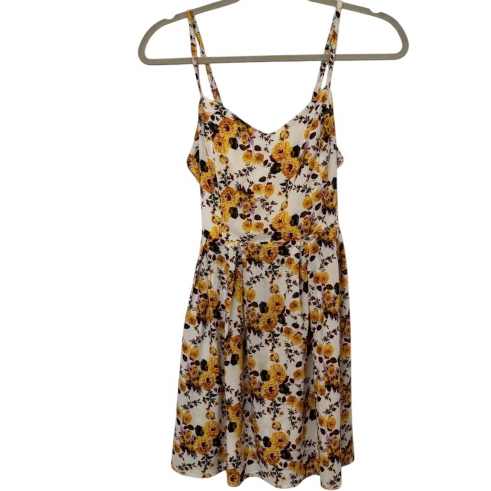 White & Yellow Floral Sundress Size Large